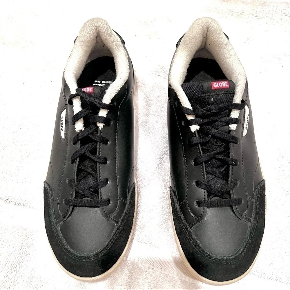 GLOBE Men's Sygma Black Skate Shoe sneakers size 7